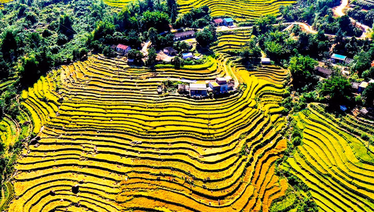 Bức tranh thiên nhiên nhiều mầu sắc - Ảnh: Đỗ Phương
