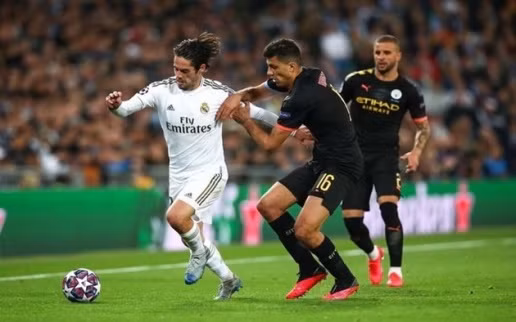  Real muốn nhận 50 triệu euro từ Isco.
