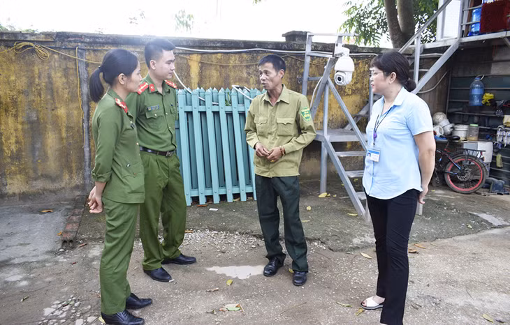 Anh Trần Trọng Nghiệp, phường Nam Khe kể từ khi trở về tái hòa nhập cộng đồng đều được ddaijd iện địa phương, công an khu vực trao đổi, hỗ trợ. Ảnh Hà Tâm, Công an tỉnh QN