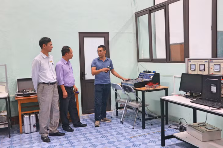 Tác giả Lê Quyết Thắng, trường Đại học Công nghiệp Quảng Ninh trình bày ý tưởng về sáng kiến của mình