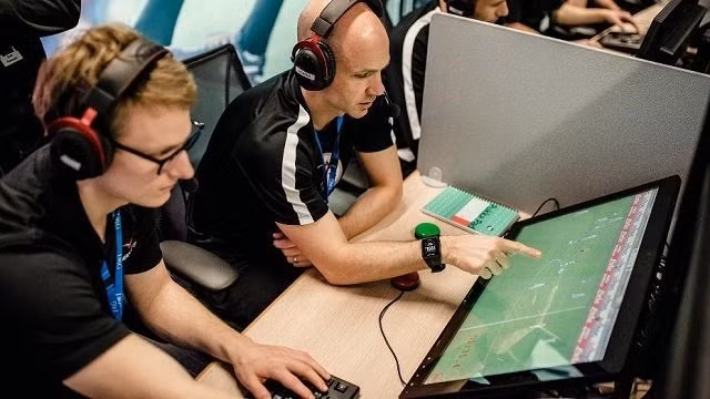 VAR sẽ chính thức xuất hiện tại Premier League bắt đầu từ mùa bóng 2019-2020. (Ảnh: Premier League)