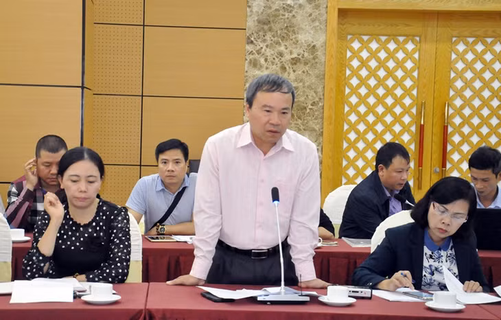 Đồng chí Hoàng Ngọc Ngò, Phó Chủ tịch UBND huyện Bình Liêu thông tin về Hội Hoa Sở huyện Bình Liêu năm 2018.