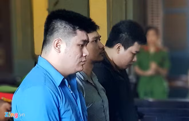Các bị cáo tại tòa sáng 29/11. Ảnh: Lê Trai.