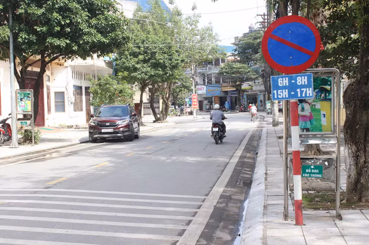 Đường phố phường Hòa Lạc luôn quang đãng sạch sẽ