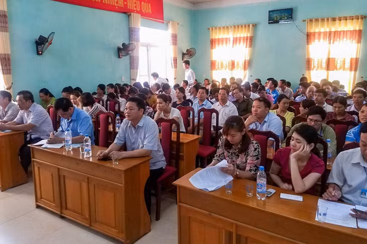  Hội nghị học tập, quán triệt Nghị quyết Trung ương 7 (khoá XII) tại Đảng bộ xã Quảng Lâm.