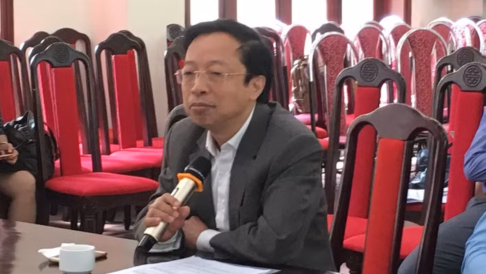 Chuyên gia Phạm Xuân Hoè phát biểu tại hội thảo.