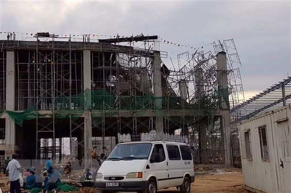 Hiện trường vụ tai nạn. (Ảnh: Bùi Giang/TTXVN)