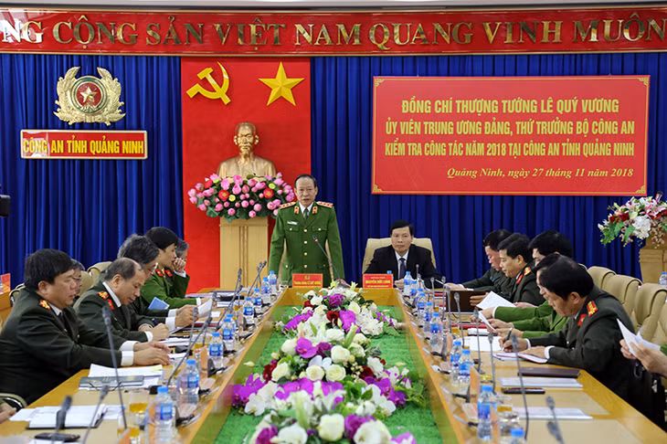 Thượng tướng Lê Quý Vương phát biểu chỉ đạo tại buổi làm việc.