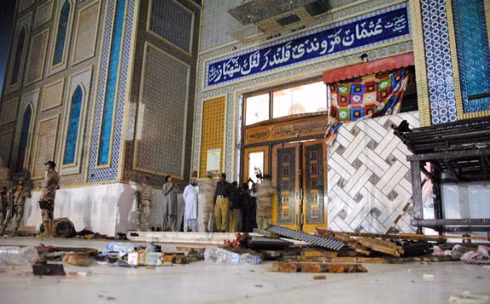 Đánh bom tự sát trong đền thờ ở quận Jhal Magsi, tỉnh Balochistan, phía tây nam Pakistan ngày 5/10/2017 (Ảnh: KT) 