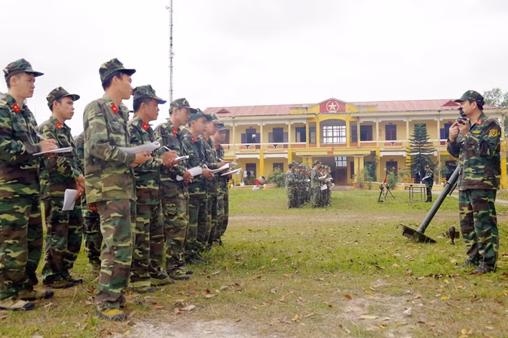 Bộ CHQS tỉnh thực hiện kiểm tra huấn luyện dự bị động viên tại Trường Quân sự tỉnh.