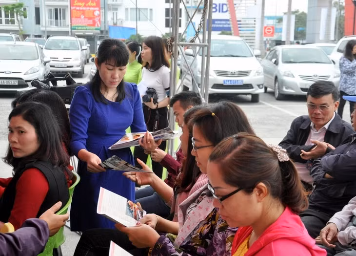 Công tác tuyên truyền bằng các hình thức trực quan, sinh động được các cơ quan chức năng đẩy mạnh.