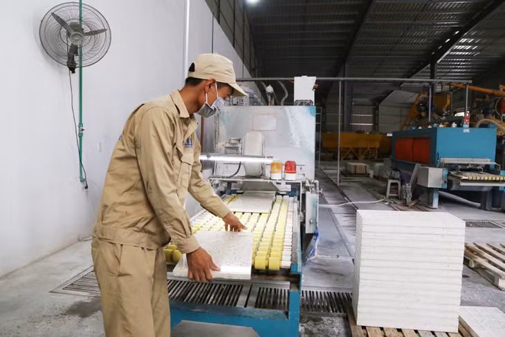Sản xuất vật liệu không nung tại Công ty TNHH xây dựng Thanh Tuyền (TX Đông Triều)