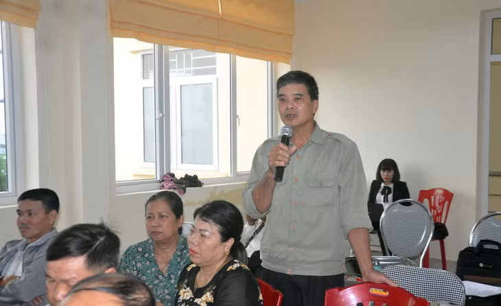 Cử tri phường BÌnh Ngọc gửi kiến nghị tới Đại biểu HĐND tỉnh.
