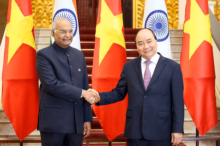 Thủ tướng Nguyễn Xuân Phúc và Tổng thống Ấn Độ Ram Nath Kovind. Ảnh: VGP/Nhật Bắc