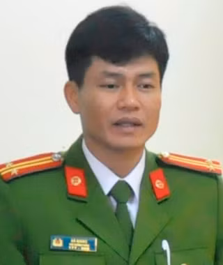 Trung tá Hà Giang.