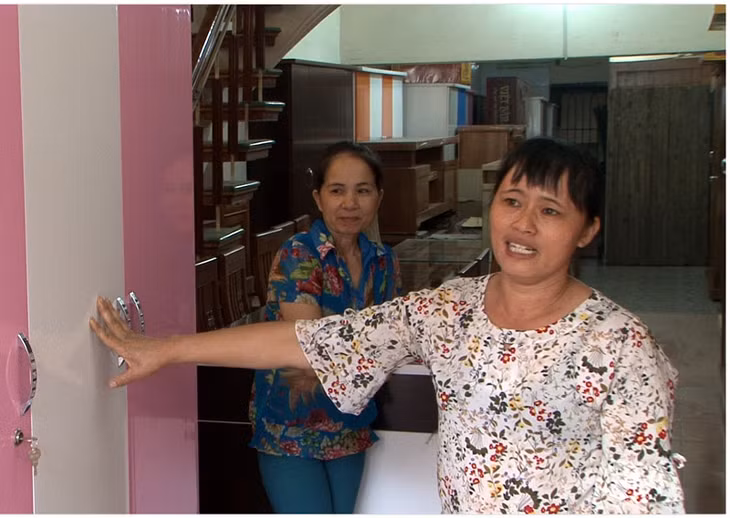 Chị Hương kể lại quá trình mình bị đối tượng Huyền lừa đảo vay tiền.
