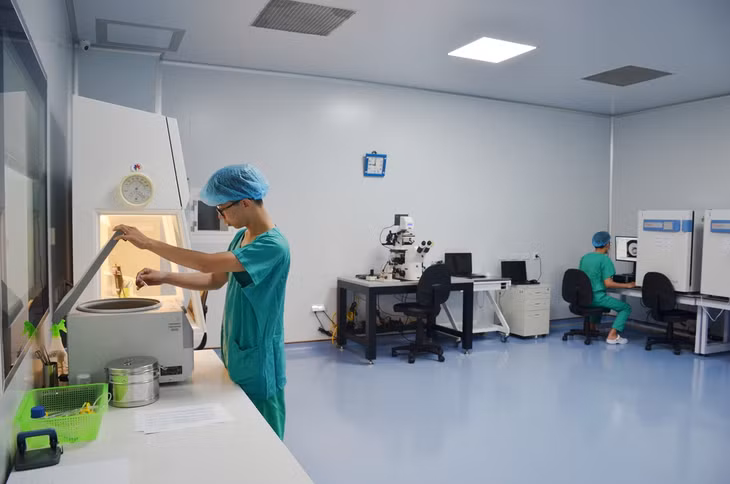 Thụ tinh trong ống nghiệm và sàng lọc phôi tiền làm tổ để lựa chọn những em bé khỏe mạnh, không mang gen bệnh tan máu bẩm sinh