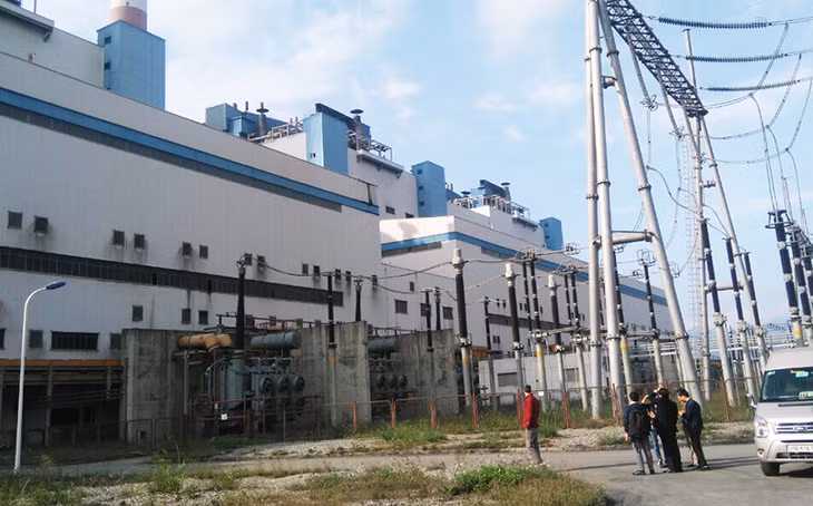 Hiện nay việc xác định đối tượng, mức trả phí DVMTR đối với các có wor gây phát thải khí nhà kính gặp nhiều khó khă. Trong ảnh đoàn cán bộ Sở NN&PTNT khảo sát thực tế tại Nhà máy Nhiệt điện Hà Khánh