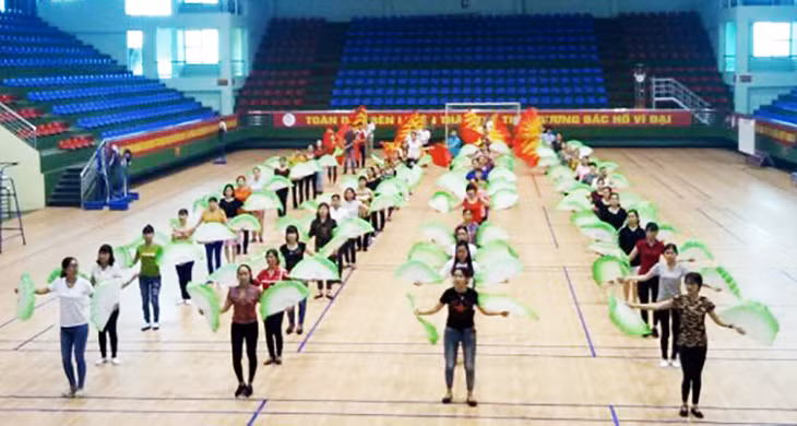 Các học viên tham giá khóa học hát chèo của TX Đông Triều, tổ chức tháng 7/2018