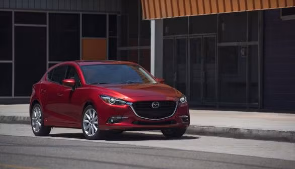 Mazda sẽ tiến hành thu hồi 187.798 xe Mazda3 do hỏng cần gạt nước, có khả năng làm giảm tầm nhìn của người lái.
