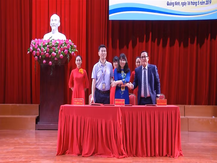 Trường Đại học Hạ Long ký kết thỏa thuận hợp tác đào tạo, cung ứng, tuyển dụng nhân lực với các doanh nghiệp