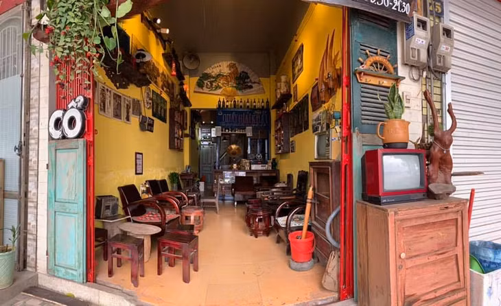 Tiệm cafe xưa 73
