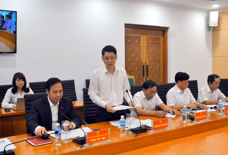 Đại diện các sở, ngành liên quan đóng góp ý kiến về các nội dung phối hợp tổ chức 