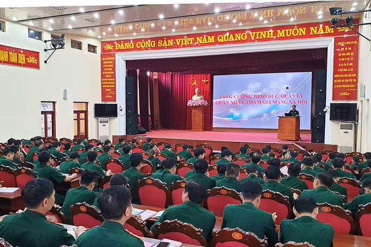 Quang cảnh hội nghị 