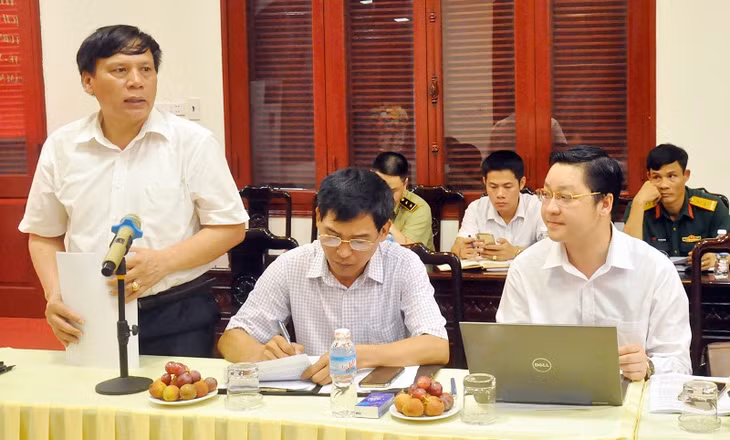Lãnh đạo UBND TP Móng Cái báo cáo kết quả thực hiện KT-XH 5 tháng đầu năm 2019.