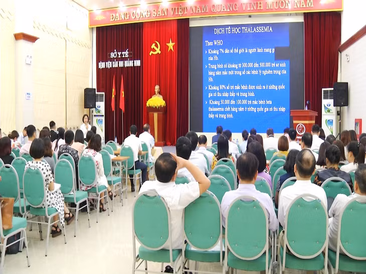 Quang cảnh hội nghị
