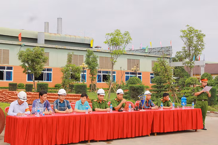 Lãnh đạo