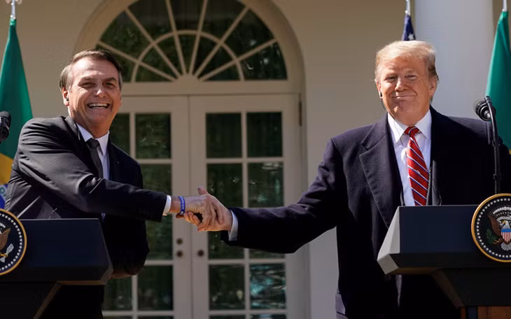 Tổng thống Brazil Jair Bolsonaro và Tổng thống Mỹ Donald Trump tại Nhà Trắng. Ảnh: Reuters