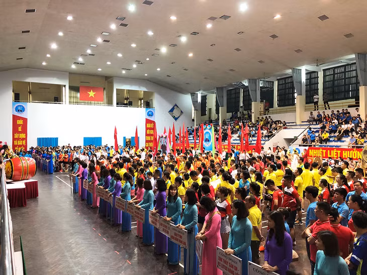 Đông đảo các VĐV đại diện cho các đơn vị tham gia ngày hội.