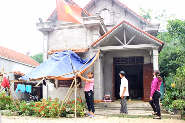 Căn nhà mới xây từ nguồn hỗ trợ vay vốn xây nhà, gia đình chị Mến giờ đã thoát nghèo