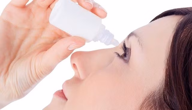 Nắng nóng: Số lượng người dân khám mắt tăng đột biến. Ảnh minh họa
