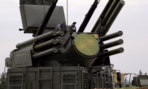 Tổ hợp Pantsir-S1 được Nga triển khai tại căn cứ Hmeymim. Ảnh: AFP.