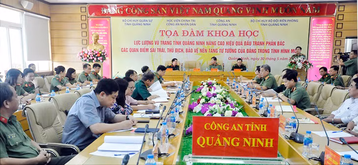 Quang cảnh buổi tọa đàm.