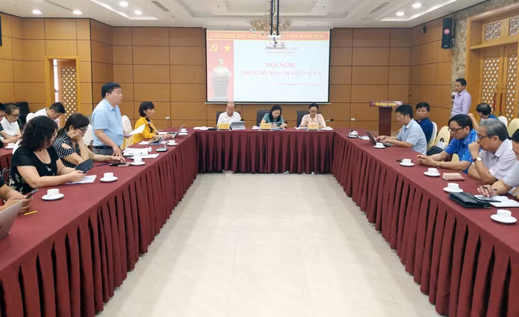 Quang cảnh hội nghị