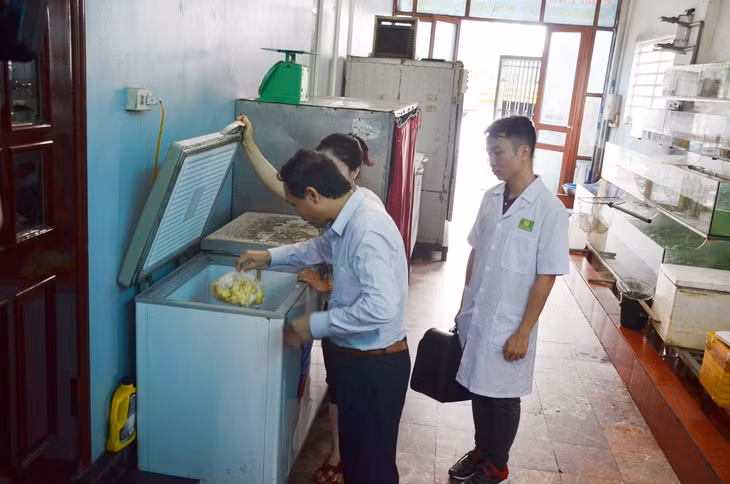 Nhà hàng Hoa Tuyết chưa 