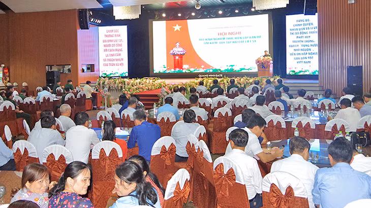 Quang cảnh hội nghị.