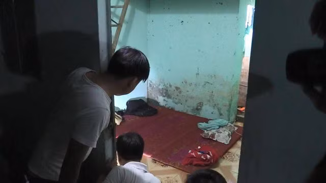  Căn phòng trọ anh Lĩnh bị đánh chấn thương sọ não dẫn đến tử vong.