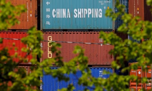 Các container hàng Trung Quốc đặt tại một cảng ở Boston, Massachusetts (Mỹ). Ảnh: Reuters