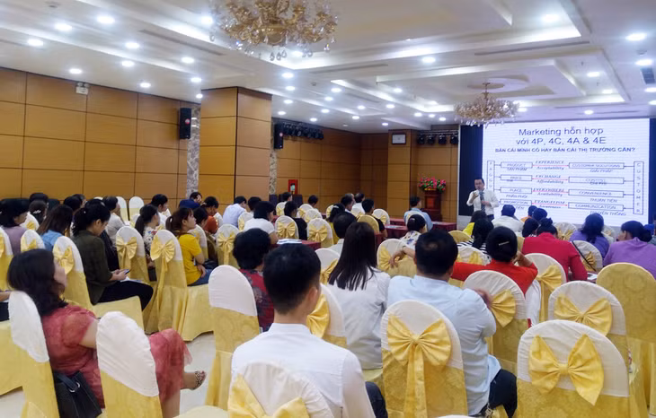 Hội nghị tập huấn