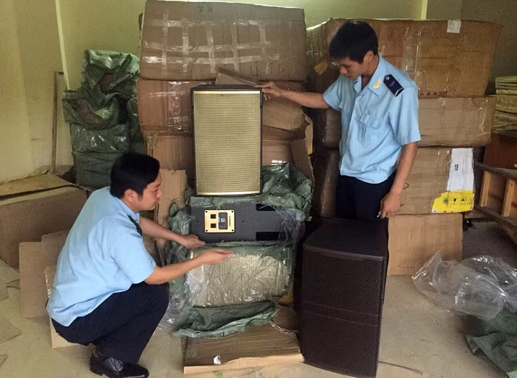 Hàng hóa vận chuyển trái phép do Hải quan Móng Cái thu giữ.