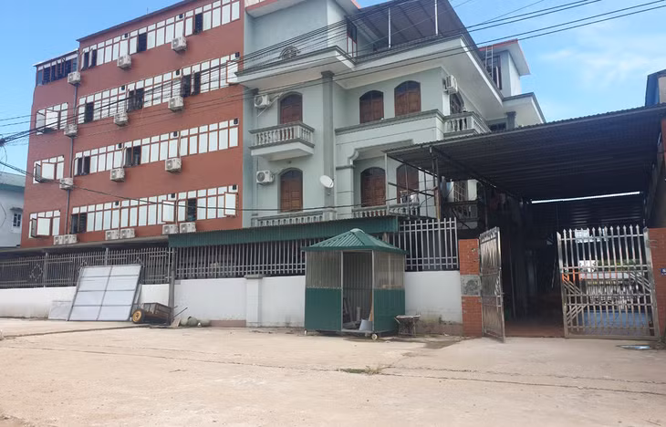 Khu nhà trọ công nhân tại xã Quảng Long, huyện Hải Hả.