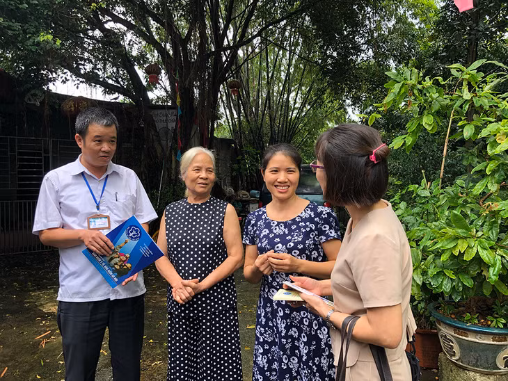 Tư vấn phát triển đối tượng BHXH tự nguyện là hoạt động được cơ quan BHXH địa phương rất quan tâm. Ảnh: VGP/Thu Cúc
