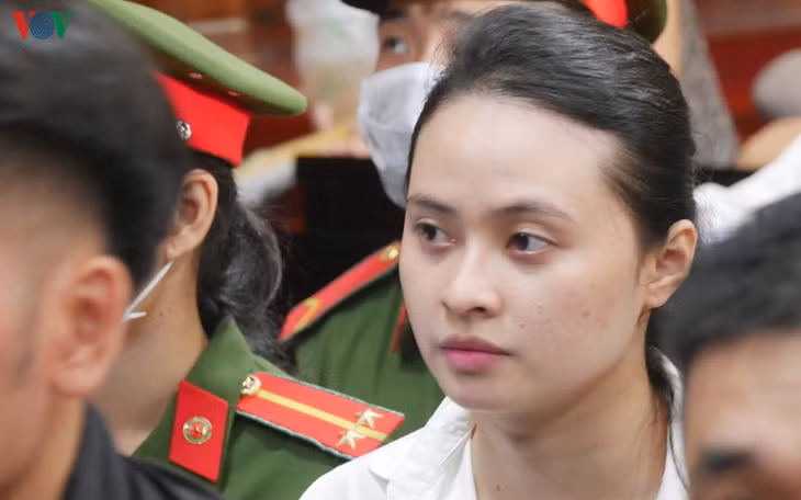 Vũ Hoàng Anh Ngọc tại phiên tòa.