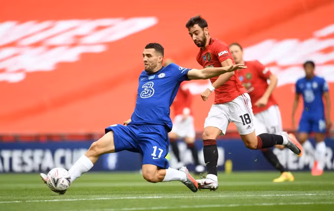Fernandes không có đất diễn trước Chelsea.