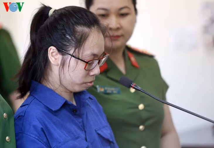 Bị cáo Lại Thị Kiều Trang tại phiên xét xử. (Ảnh: H.N)