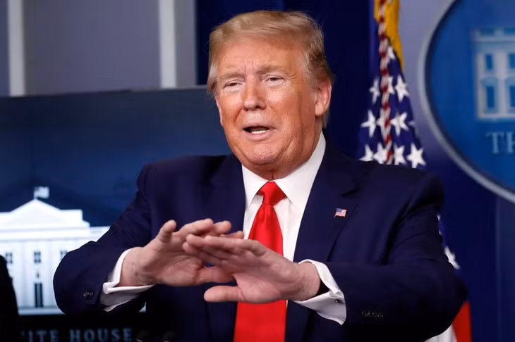 Tổng thống Trump nói ông sẽ tiêm vaccine Covid-19 trước tiên nếu được yêu cầu. Ảnh: AP